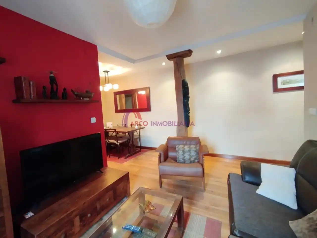 Sala d'estar de Pis en venda en Burgos amb Calefacció i Parquet