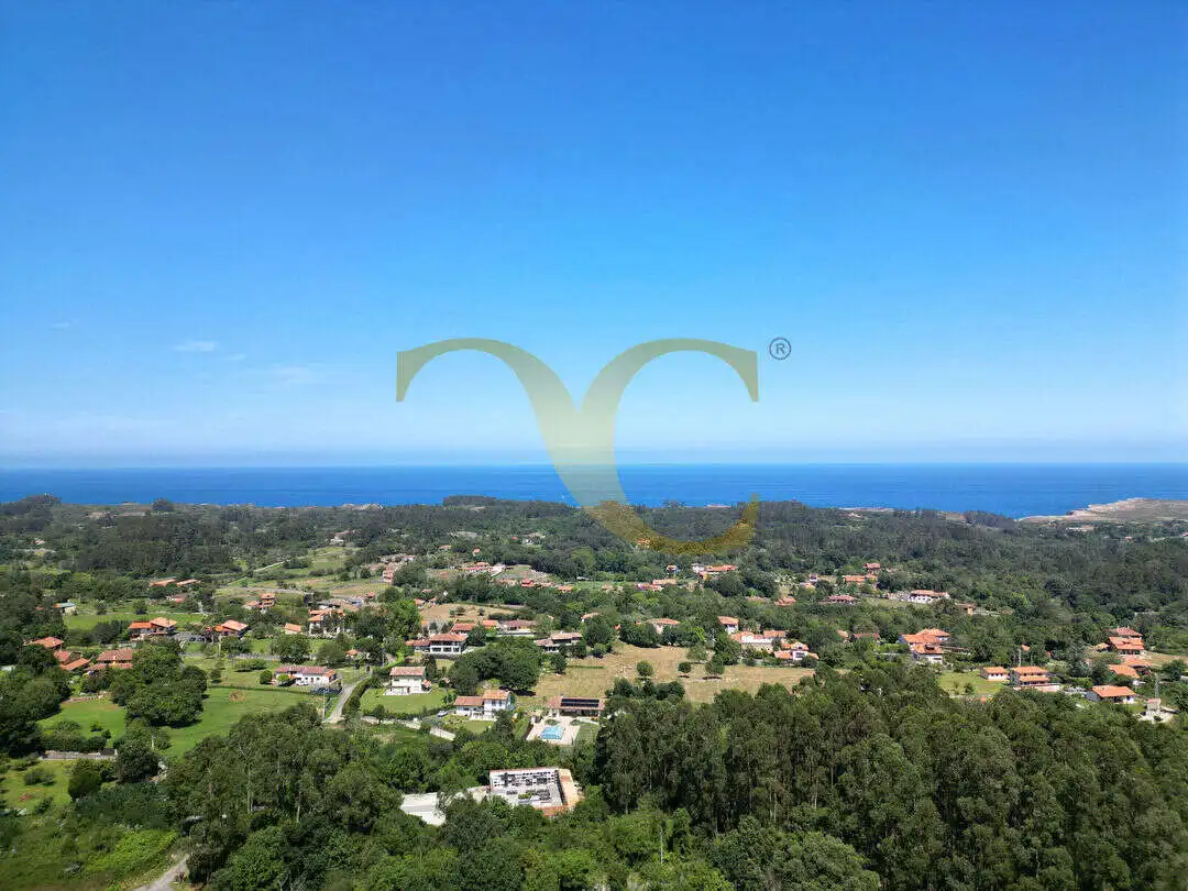 Vista exterior de Casa o xalet en venda en Ribadesella amb Calefacció, Jardí privat i Terrassa