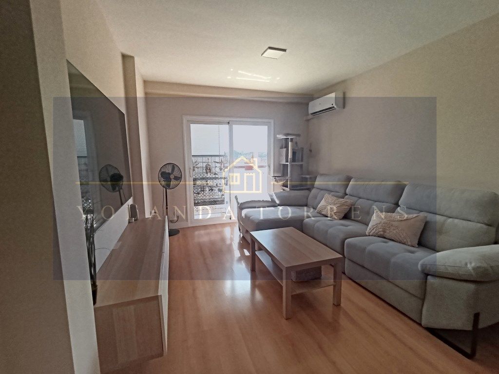 Sala de estar de Piso en venta en Alcalá de Guadaira con Terraza