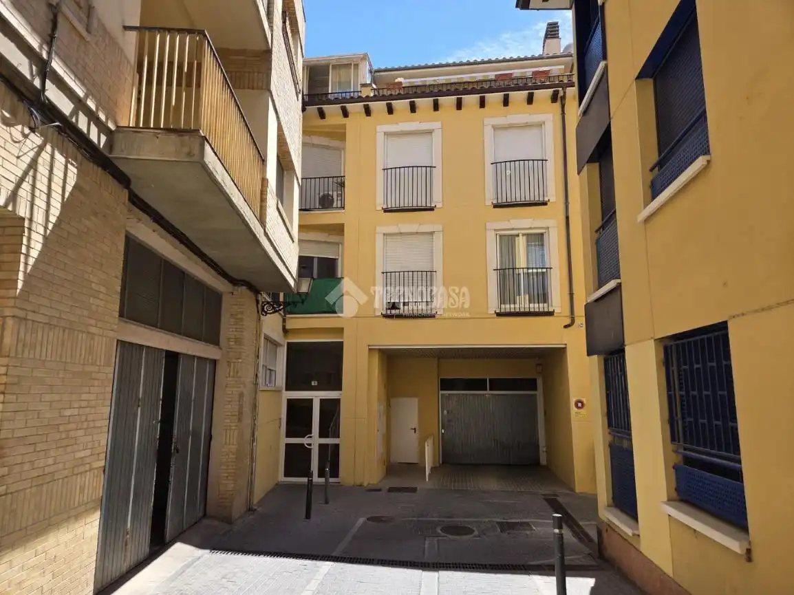 Exterior view of Garage for sale in Huesca
