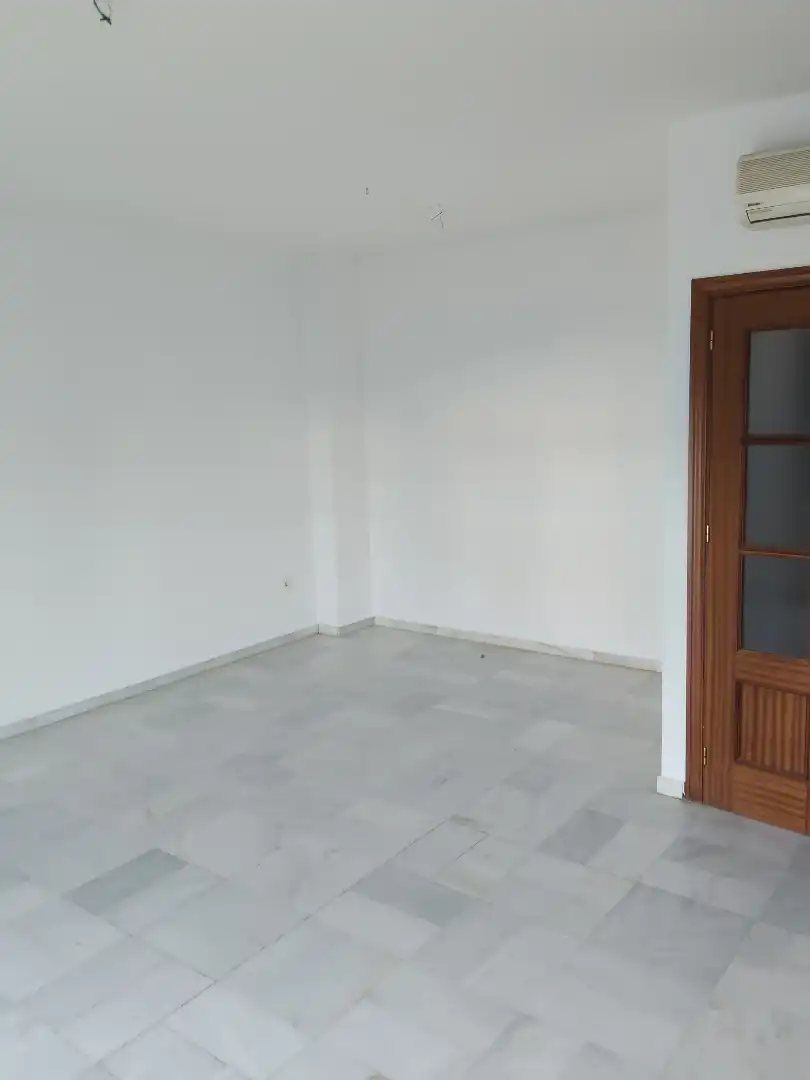 Dúplex en venda en Bollullos de la Mitación amb Aire condicionat