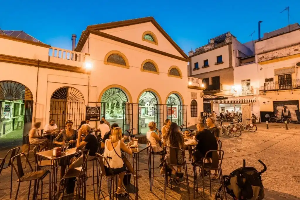 Immobles singulars amb ascensor en venda a Casco Antiguo, imagen 2