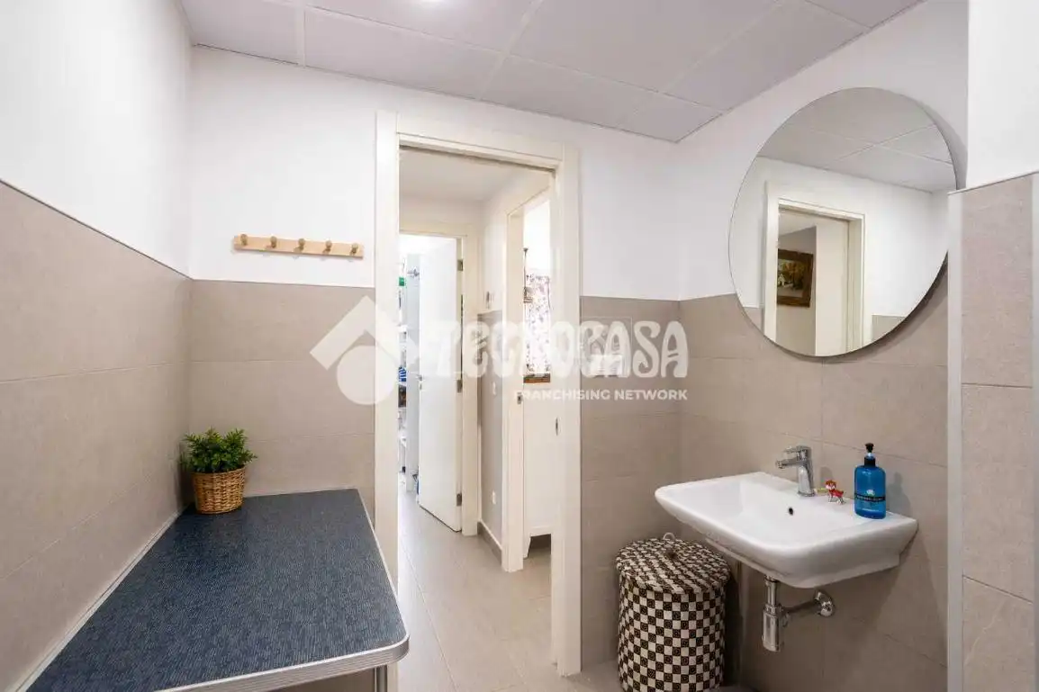 Bany de Pis en venda en Vélez-Málaga amb Aire condicionat, Terrassa i Piscina comunitària