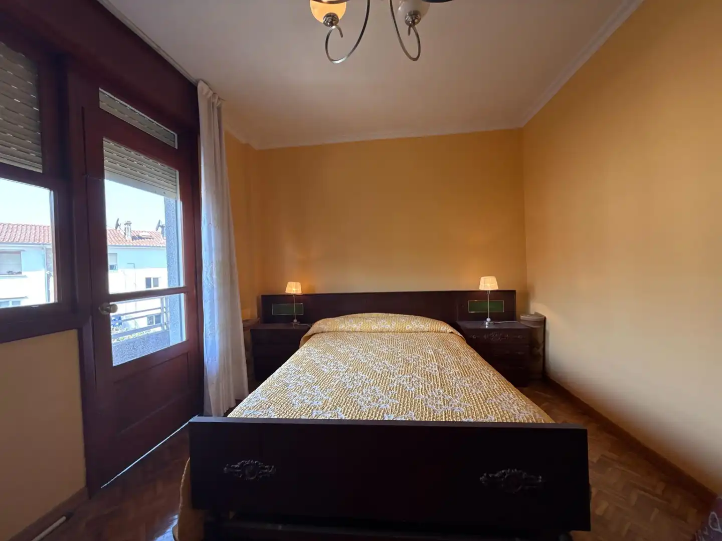 Dormitori de Casa o xalet en venda en Vigo  amb Terrassa i Balcó