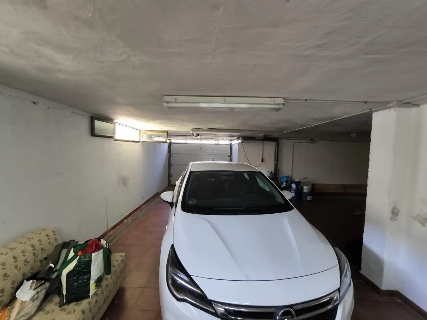 Parking de Casa o chalet en venta en Villaturiel con Calefacción, Jardín privado y Parquet