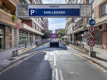 Plaza de garaje individual con ascensor en venta en Calle San Juan de Letrán 9