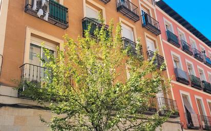 Vista exterior de Estudi en venda en  Madrid Capital amb Balcó