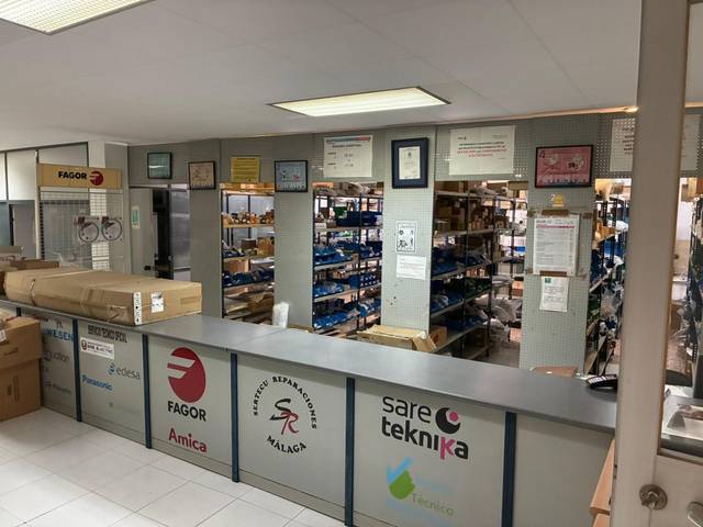 Local comercial en Venta en Carranque - Haza Cuevas