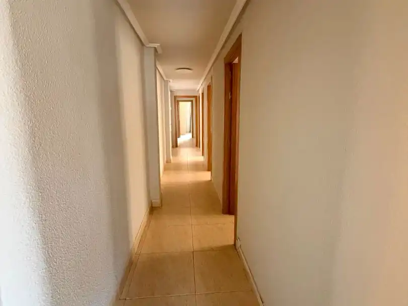 Piso para compartir en  Logroño con Calefacción, Amueblado y Horno