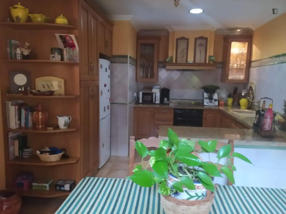 Cocina de Casa o chalet para compartir en Este - Alcosa- Torreblanca