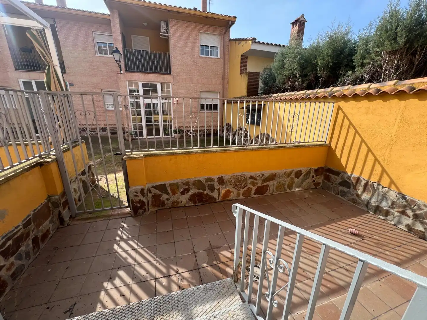 Terraced house to rent in Esquivias, imagen 2