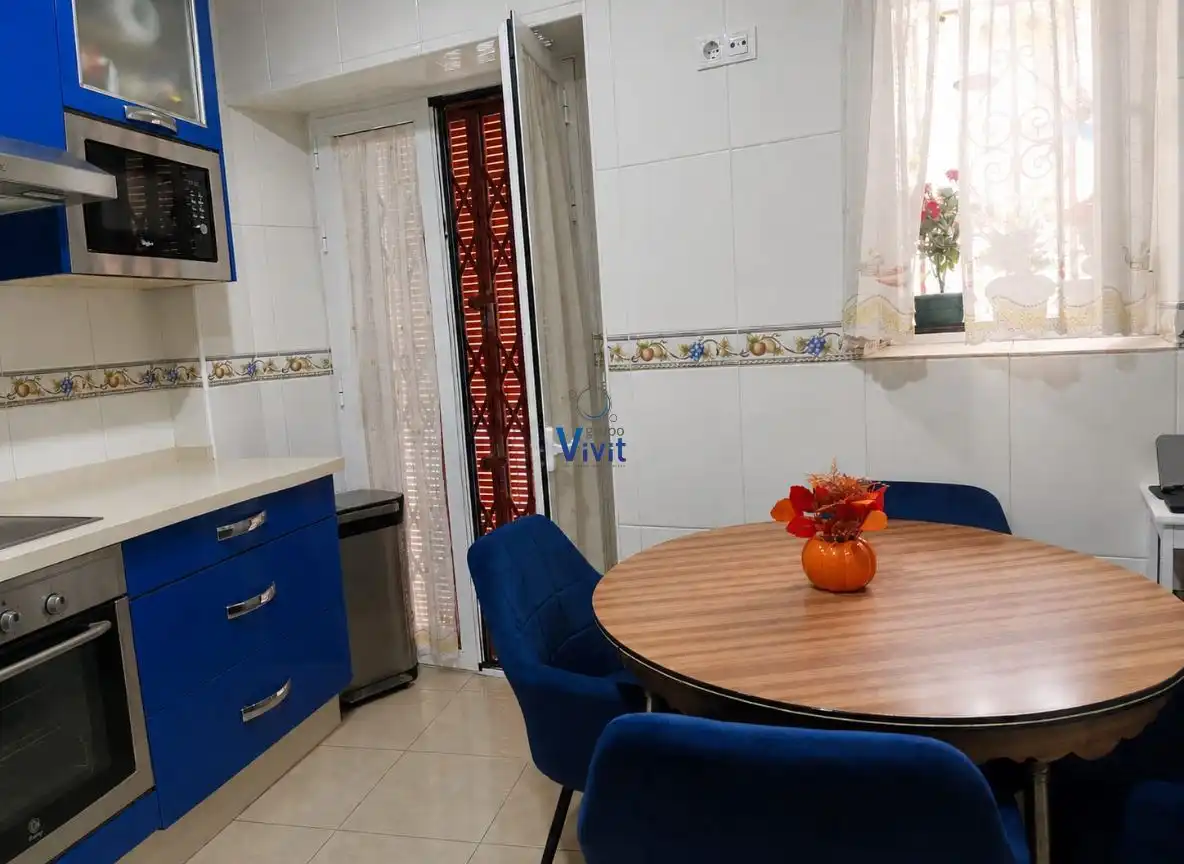Cocina de Casa o chalet en venta en Sevilla con Aire acondicionado y Terraza