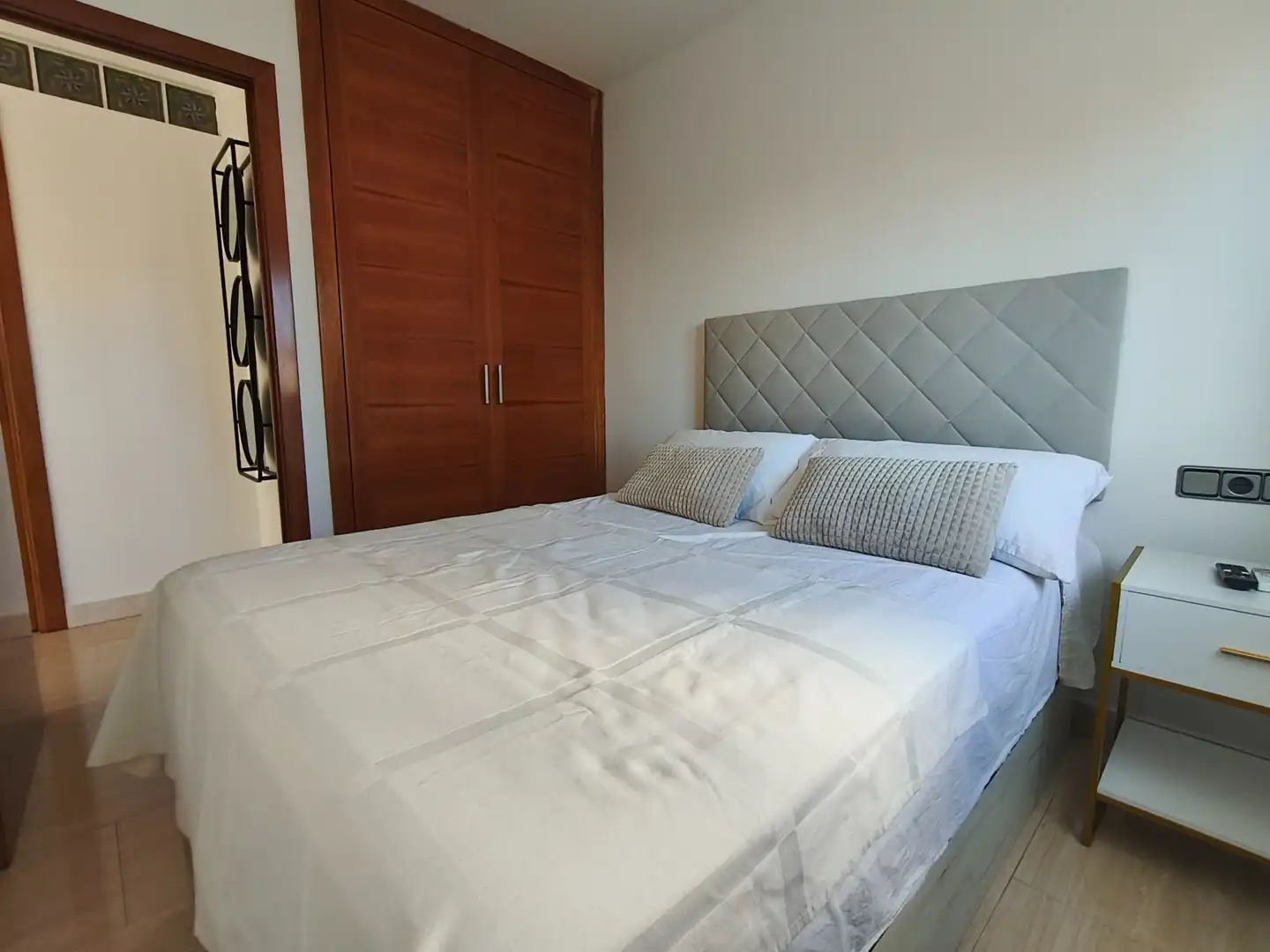 Habitación de Ático en venta en Gandia con Aire acondicionado, Terraza y Amueblado