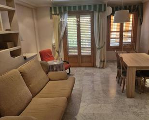 Sala d'estar de Dúplex de lloguer en Burjassot amb Aire condicionat, Terrassa i Balcó