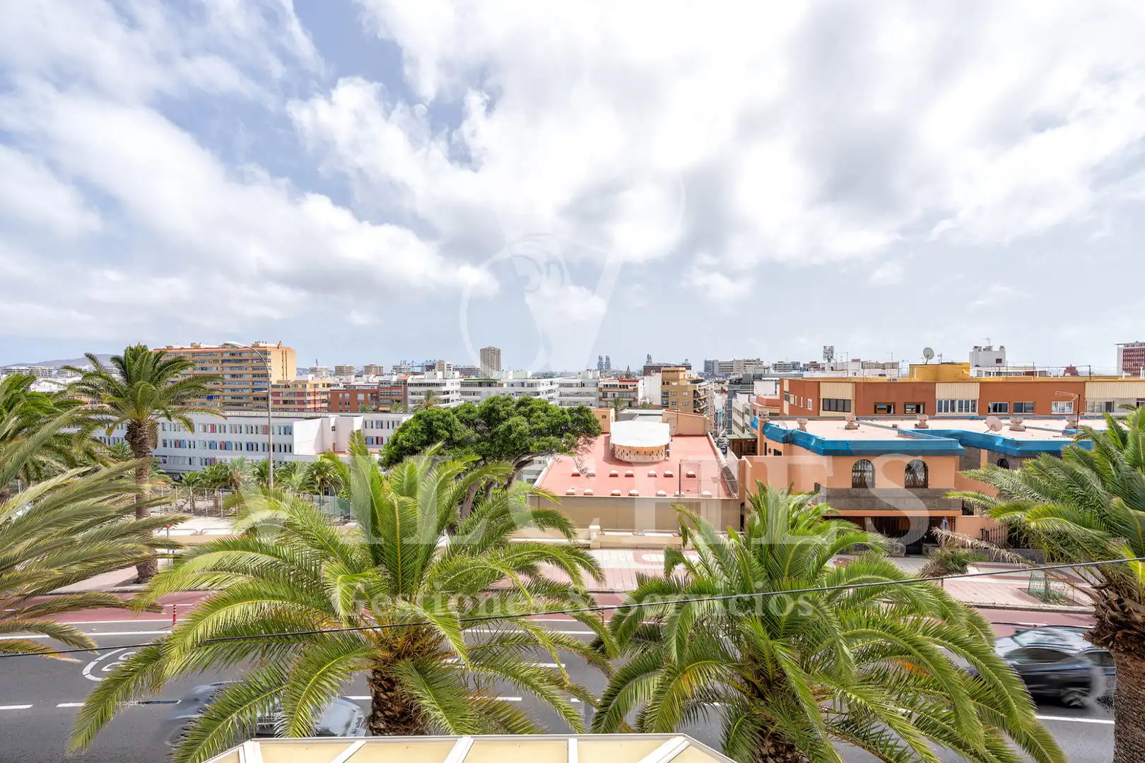 Vista exterior de Dúplex en venta en Las Palmas de Gran Canaria con Jardín privado, Parquet y Terraza