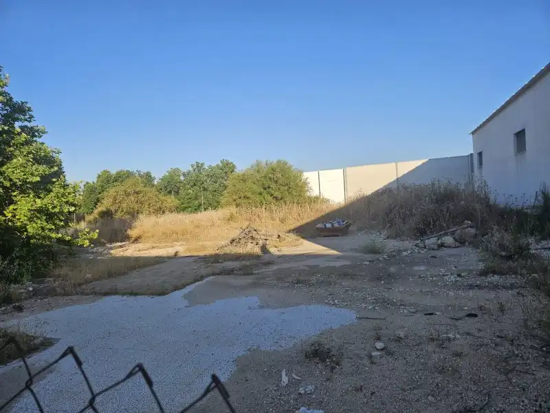 Terreno industrial en venta en Lucena