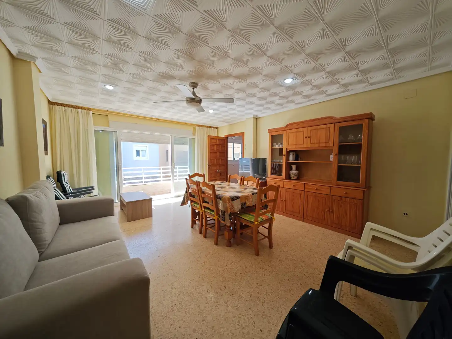 Wohnzimmer von Wohnung zur Miete in Sueca mit Heizung, Möbliert und Waschmaschine