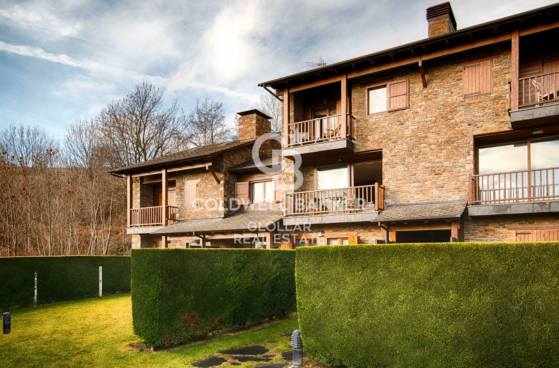 Vista exterior de Dúplex en venda en Guils de Cerdanya amb Calefacció, Parquet i Terrassa