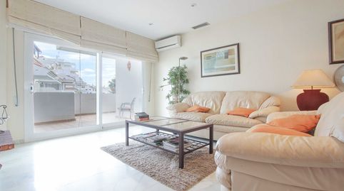 Foto 4 de Piso en venta en Calle Los Granados, 18, Puerto Banús, Marbella