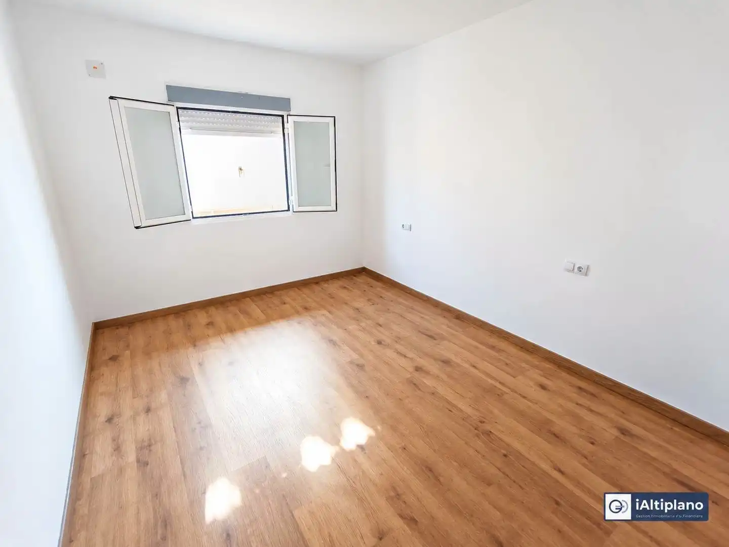 Piso con terraza en venta en Baza, imagen 16