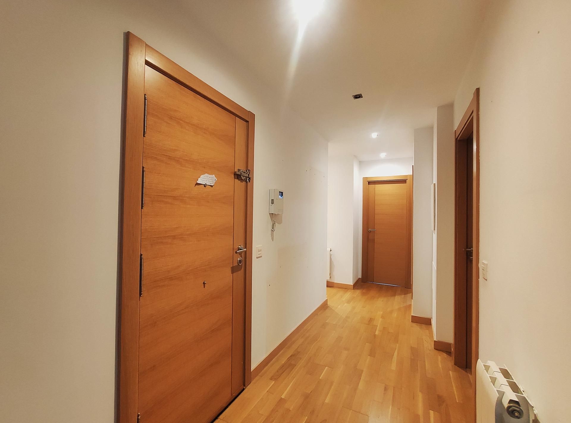 Piso en venta en Burgos Capital con Calefacción, Terraza y Trastero