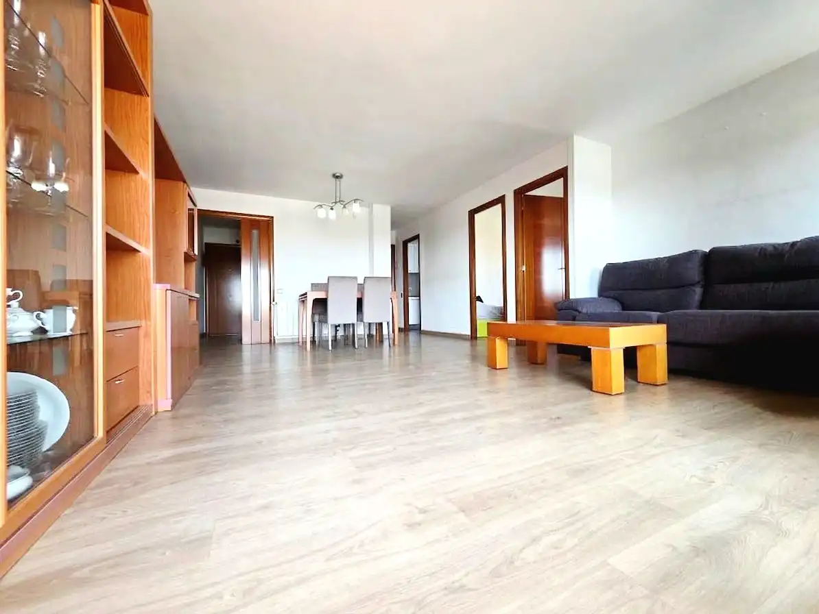 Sala de estar de Piso en venta en Terrassa con Calefacción, Parquet y Terraza