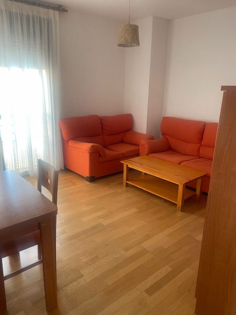 Living room of Flat to rent in Ciudad Real Capital  with Air Conditioner, Heating and Parquet flooring