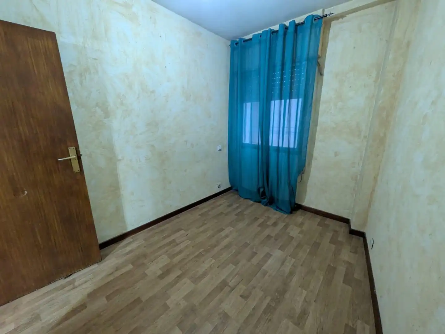 Habitación de Piso en venta en Coslada con Terraza y Trastero