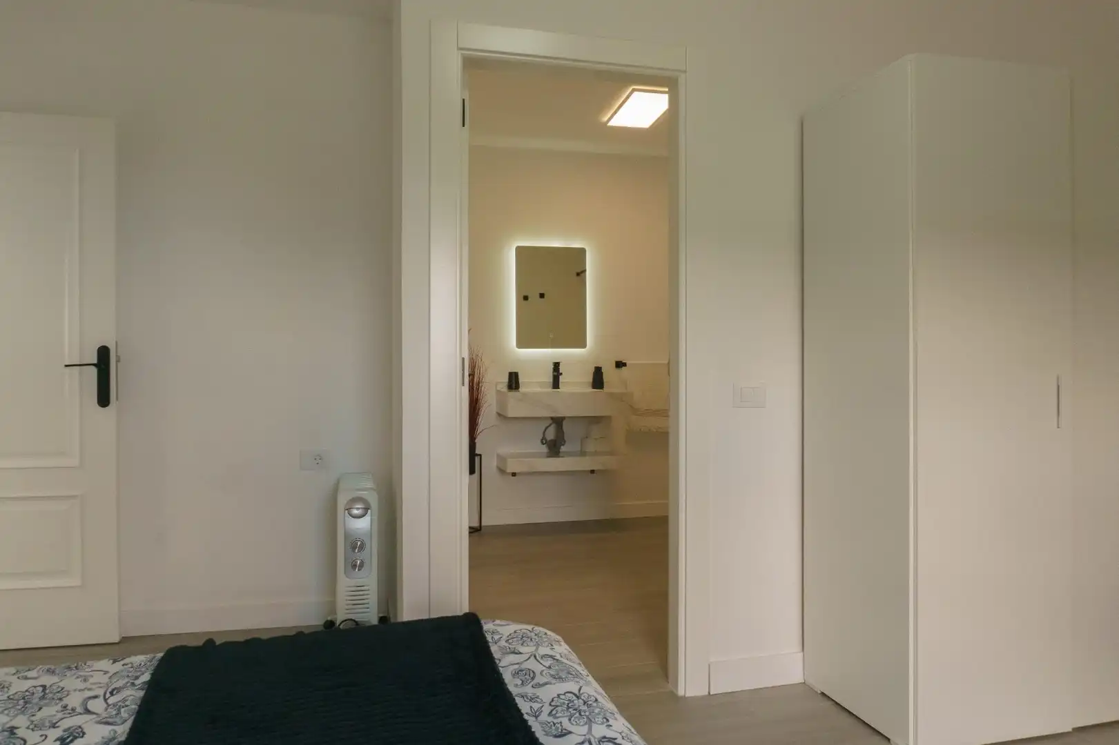Bathroom of Houses for sale in Icod de los Vinos  with Air Conditioner, Heating and Private garden