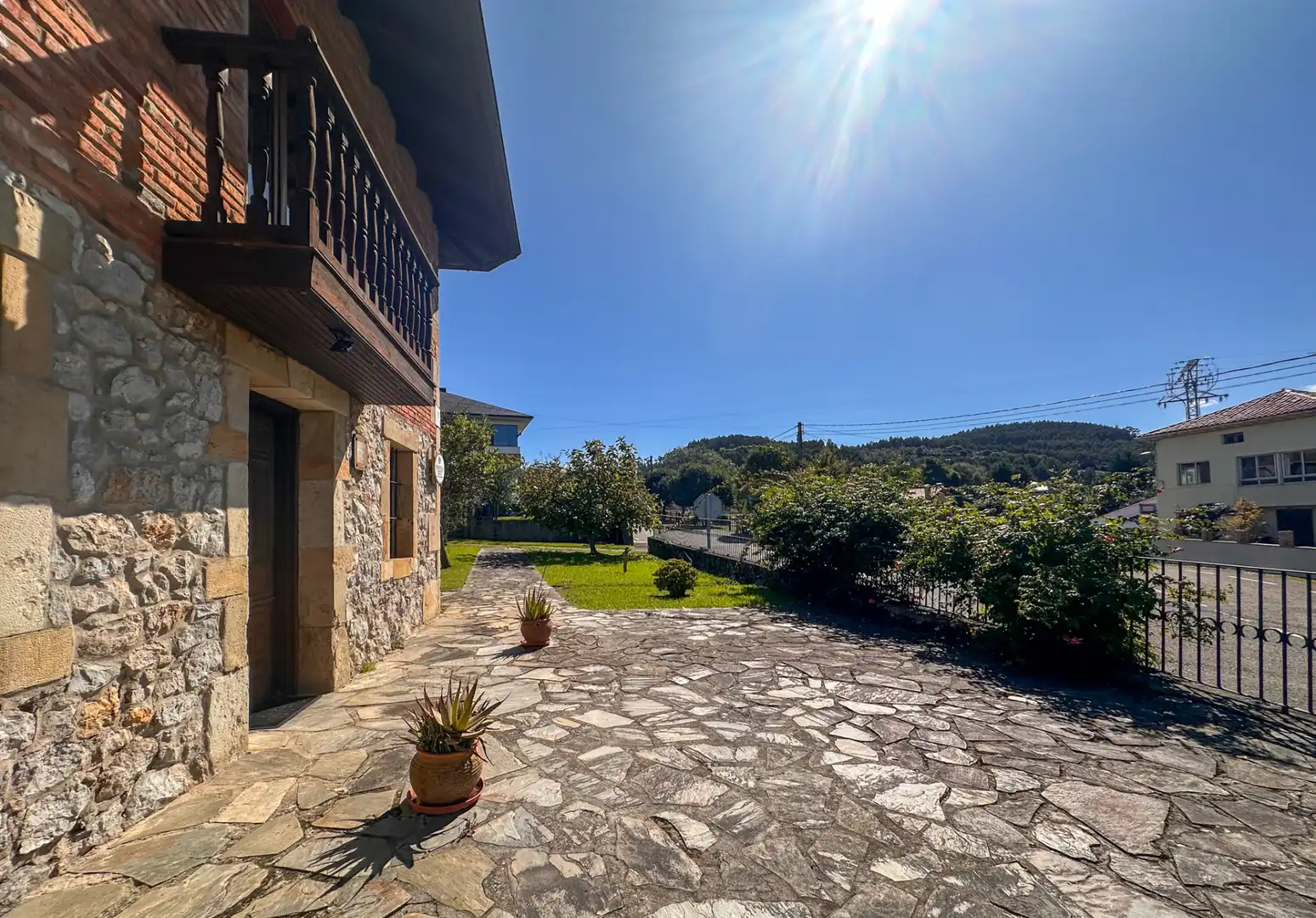 Vista exterior de Casa o chalet en venta en Alfoz de Lloredo con Calefacción, Jardín privado y Terraza