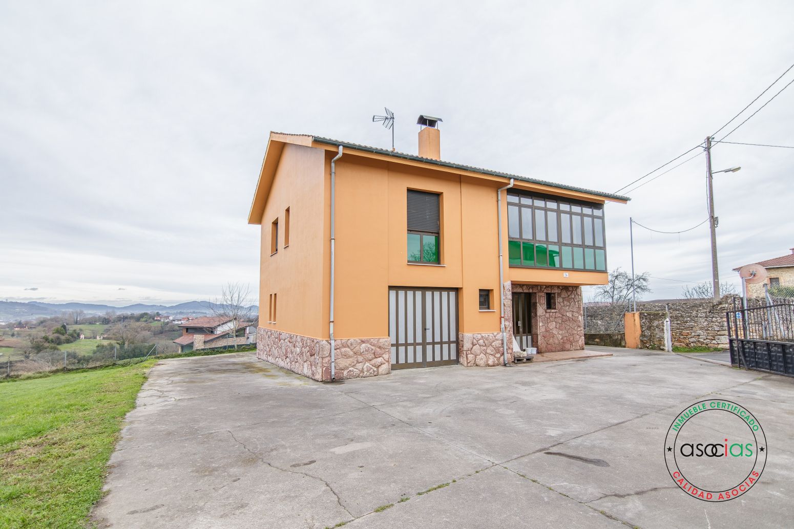 Exterior view of House or chalet for sale in Siero  with Heating and Private garden