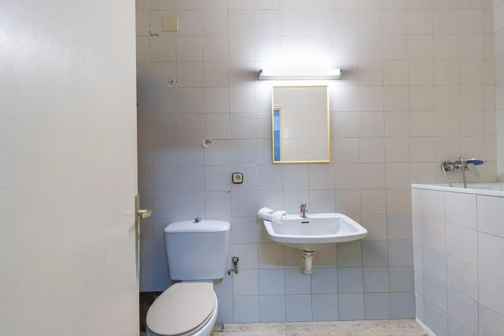 Baño de Casa o chalet en venta en Figueres con Aire acondicionado, Calefacción y Jardín privado