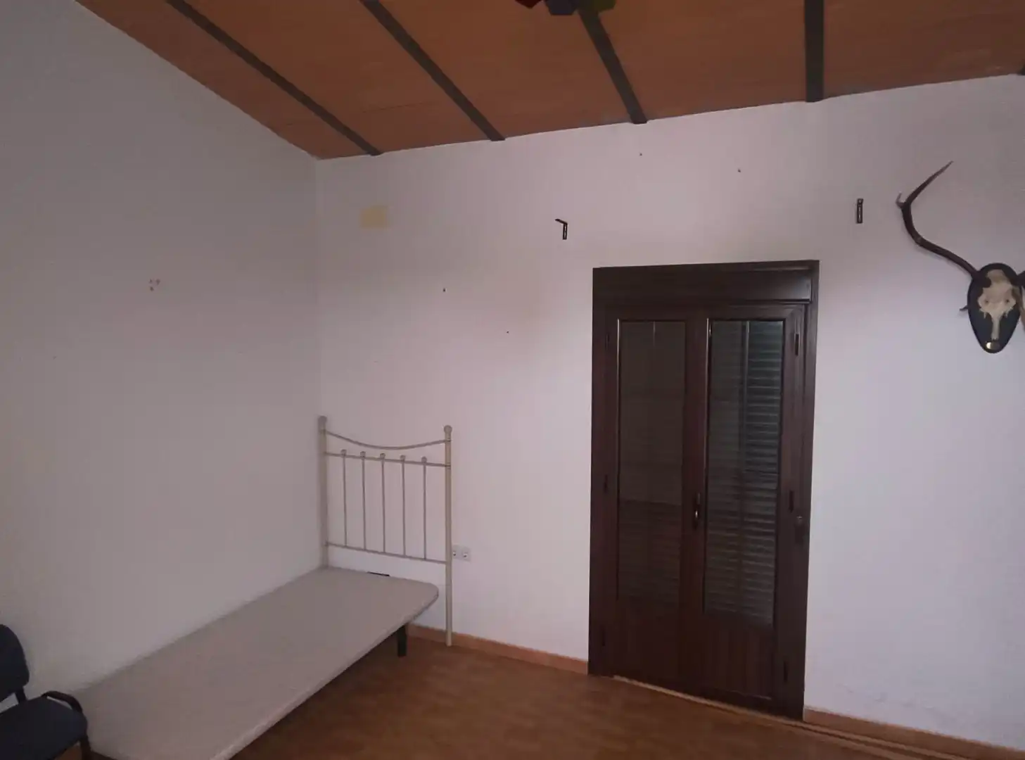 Habitación de Casa adosada en venta en Benacazón con Aire acondicionado y Amueblado
