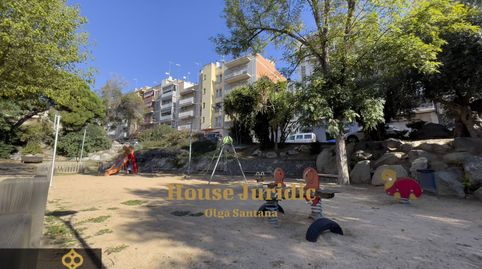 BAJO CON ENTRADA INDEPENDIENTE, PATIO Y PARKING PRIVADO EN LA LLÀNTIA, MATARÓ.