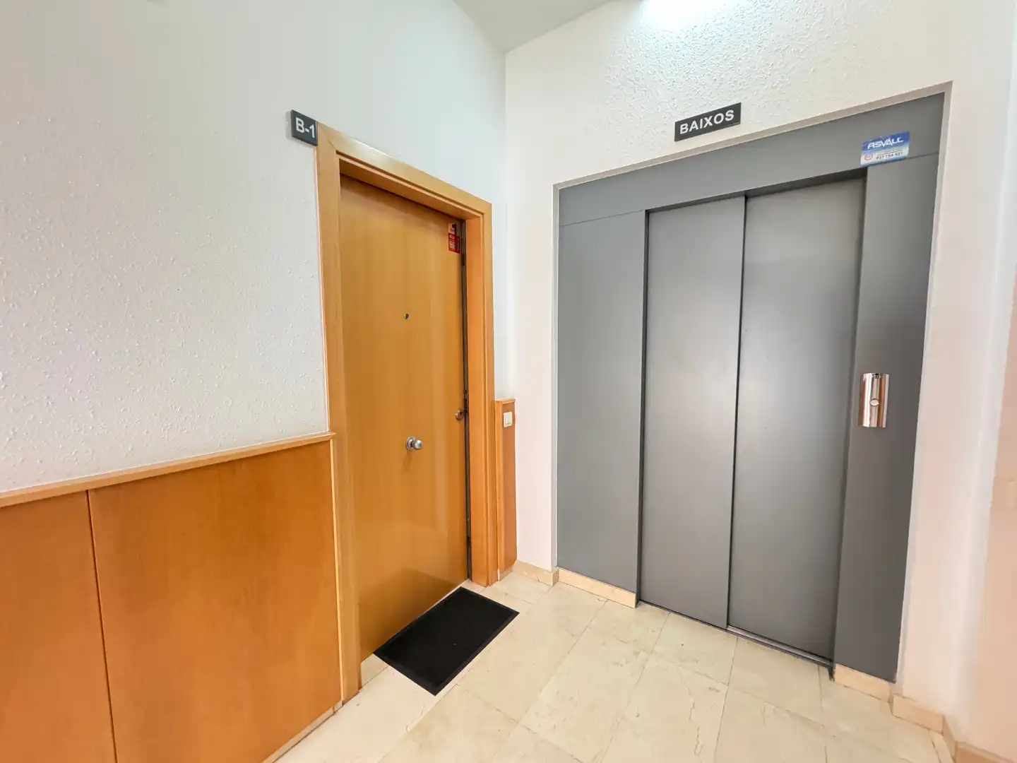 Erdgeschoss zum Verkauf in Cardedeu mit Heizung, Terrasse und Abstellraum