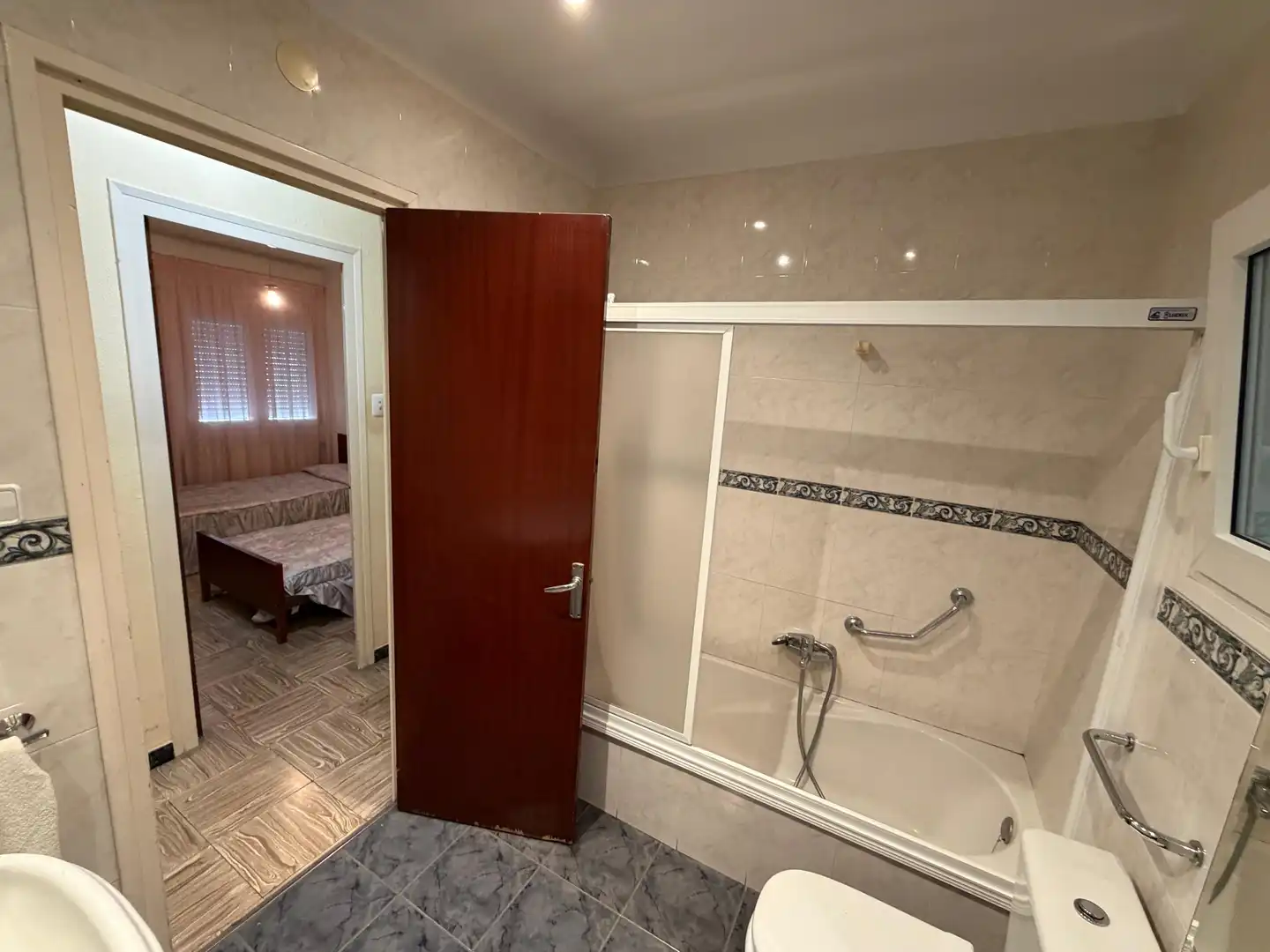 Badezimmer von Wohnung zum Verkauf in Cervera mit Heizung, Abstellraum und Möbliert