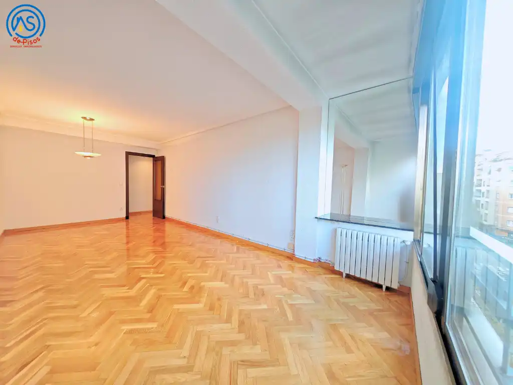 Habitación de Piso en venta en Zaragoza con Calefacción, Parquet y Horno