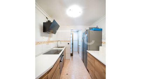 Foto 5 de Piso en venta en Calle Montnegre, 37, La Plana del Pintor, Sabadell