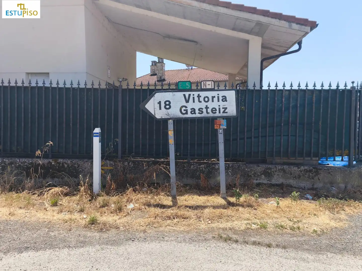 Casa adosada en venda en Erriberagoitia / Ribera Alta amb Calefacció, Terrassa i Alarma