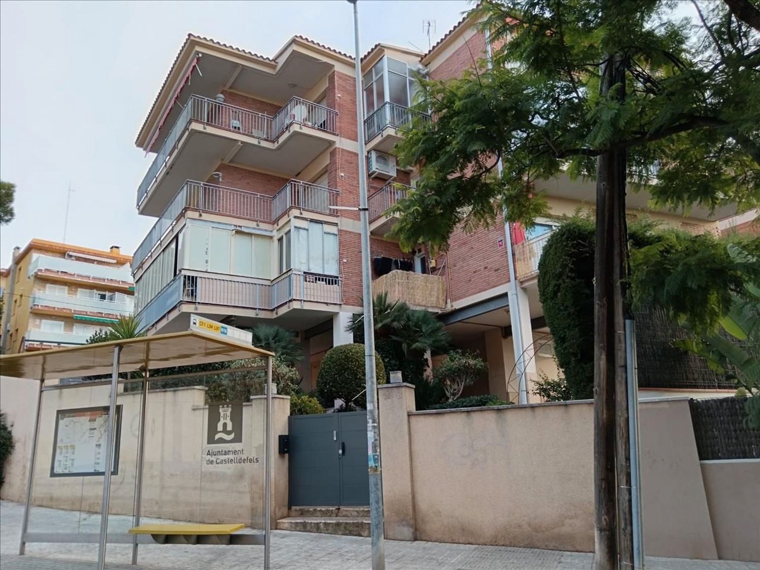 Exterior view of Apartment for sale in Castelldefels  with Air Conditioner, Heating and Community pool