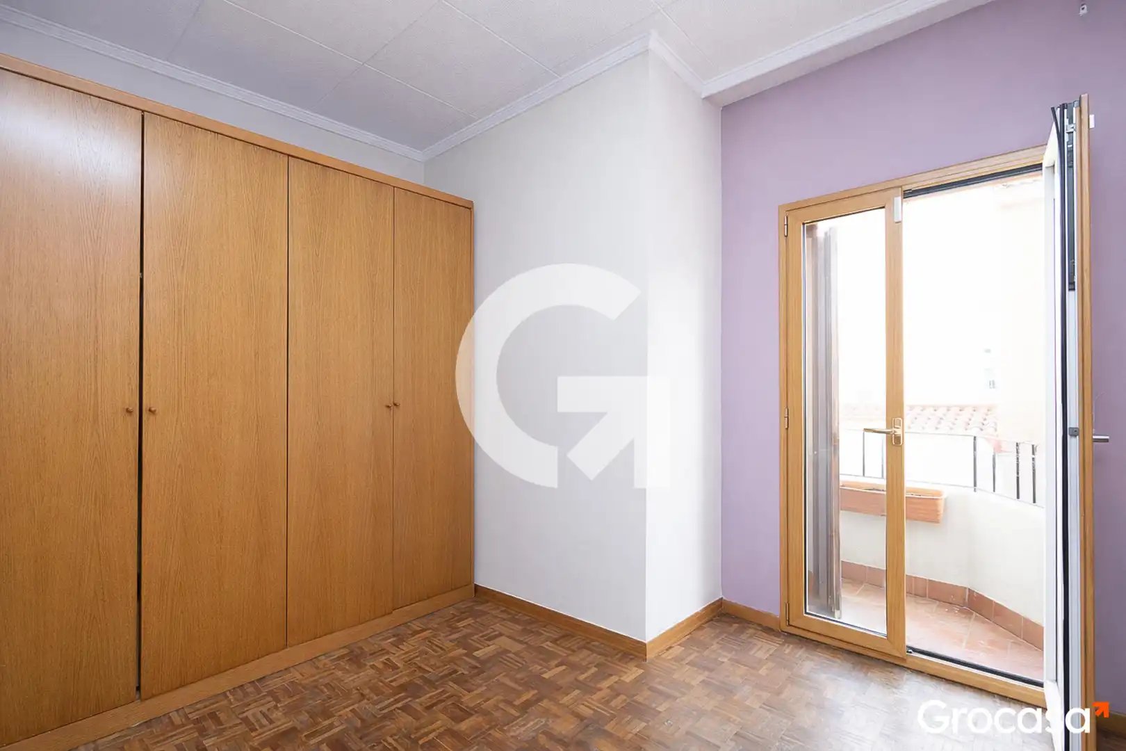 Habitación de Piso en venta en El Prat de Llobregat con Aire acondicionado y Balcón