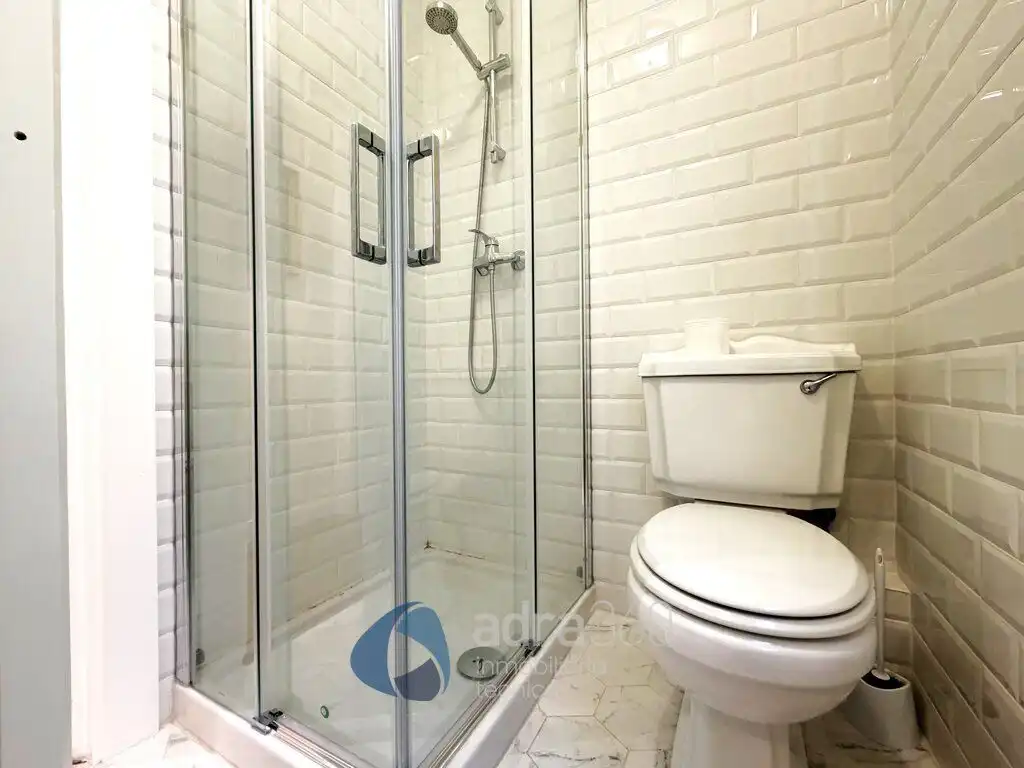 Baño de Piso en venta en  Logroño con Calefacción