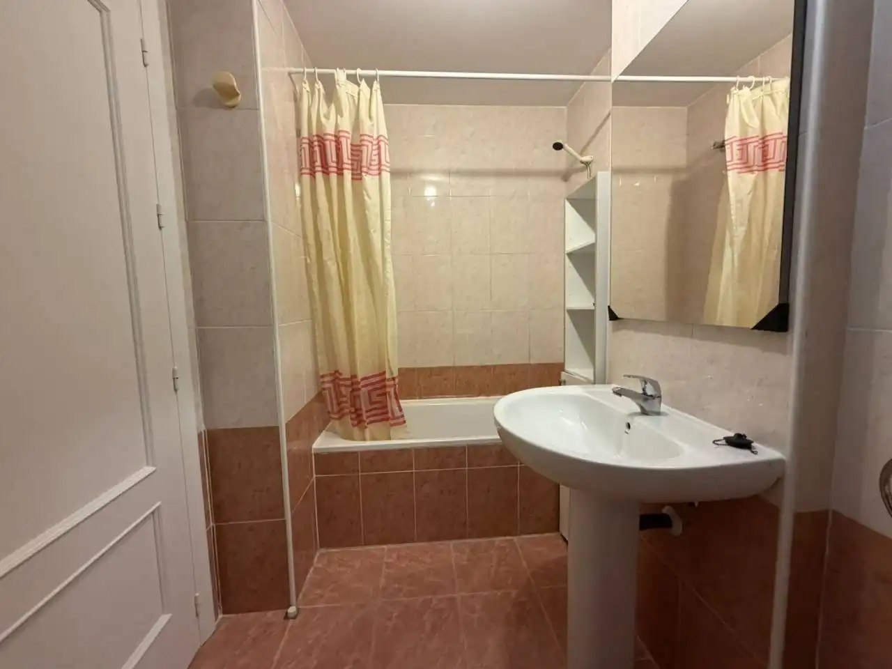 Flat with terrace to rent in Calle Avenida Ronda de La Unión, imagen 12