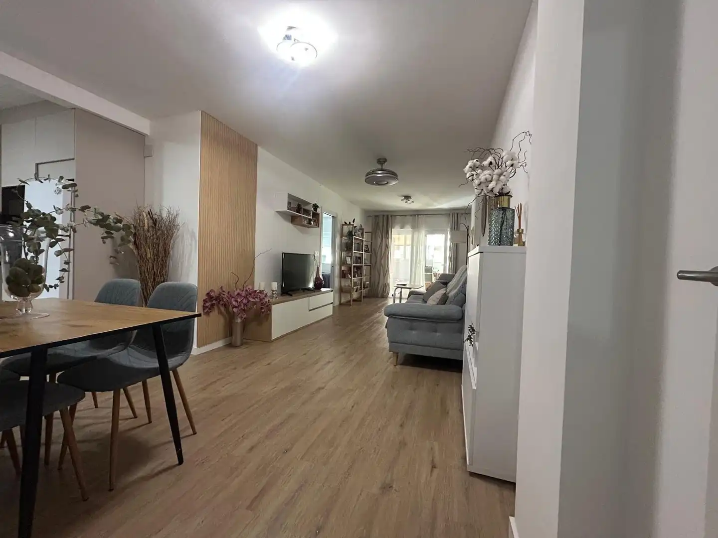 Sala d'estar de Apartament en venda en Torrevieja amb Moblat
