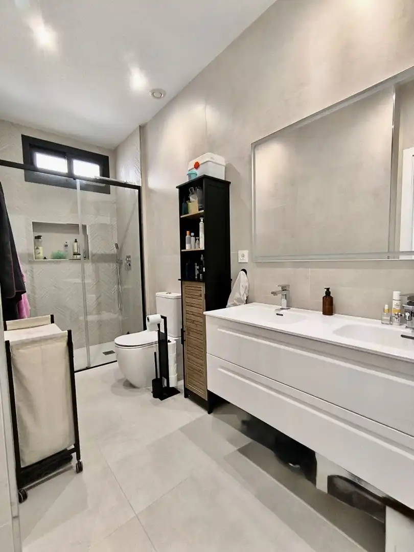 Baño de Casa o chalet en venta en Umbrete con Aire acondicionado, Parquet y Trastero