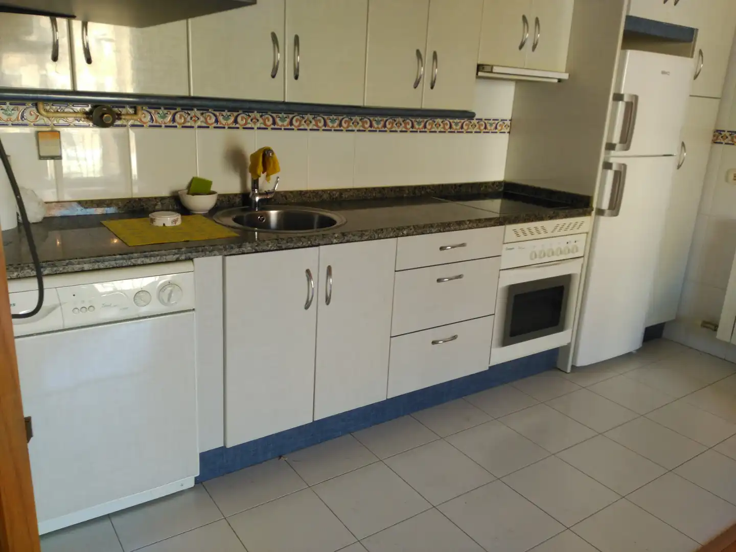 Cuina de Apartament en venda en Castellanos de Moriscos amb Calefacció, Traster i Moblat