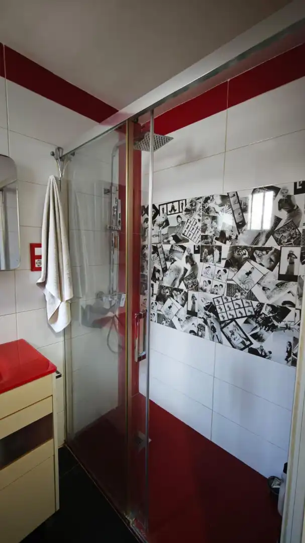 Baño de Piso en venta en Valencia con Amueblado, Horno y Microondas