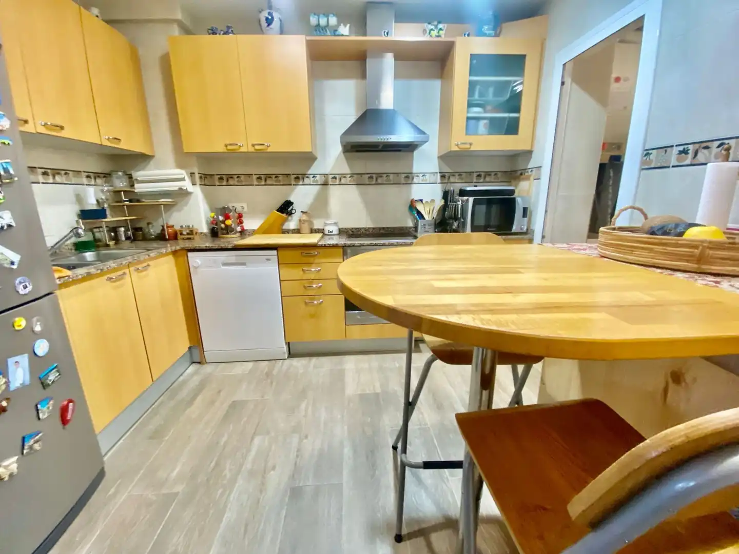 Cocina de Piso en venta en La Riera de Gaià con Aire acondicionado, Terraza y Piscina comunitaria