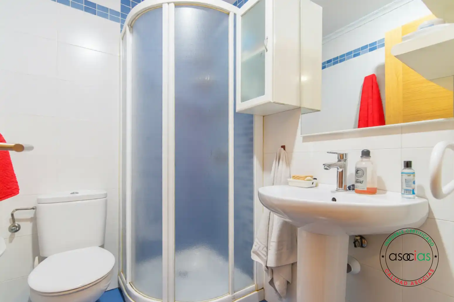 Bathroom of Flat for sale in Siero  with Heating, Terrace and Storage room