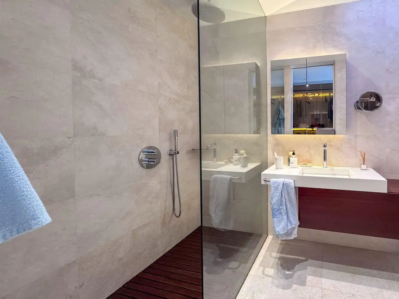Bathroom of Houses for sale in Madrid  with Air Conditioner, Heating and Private garden